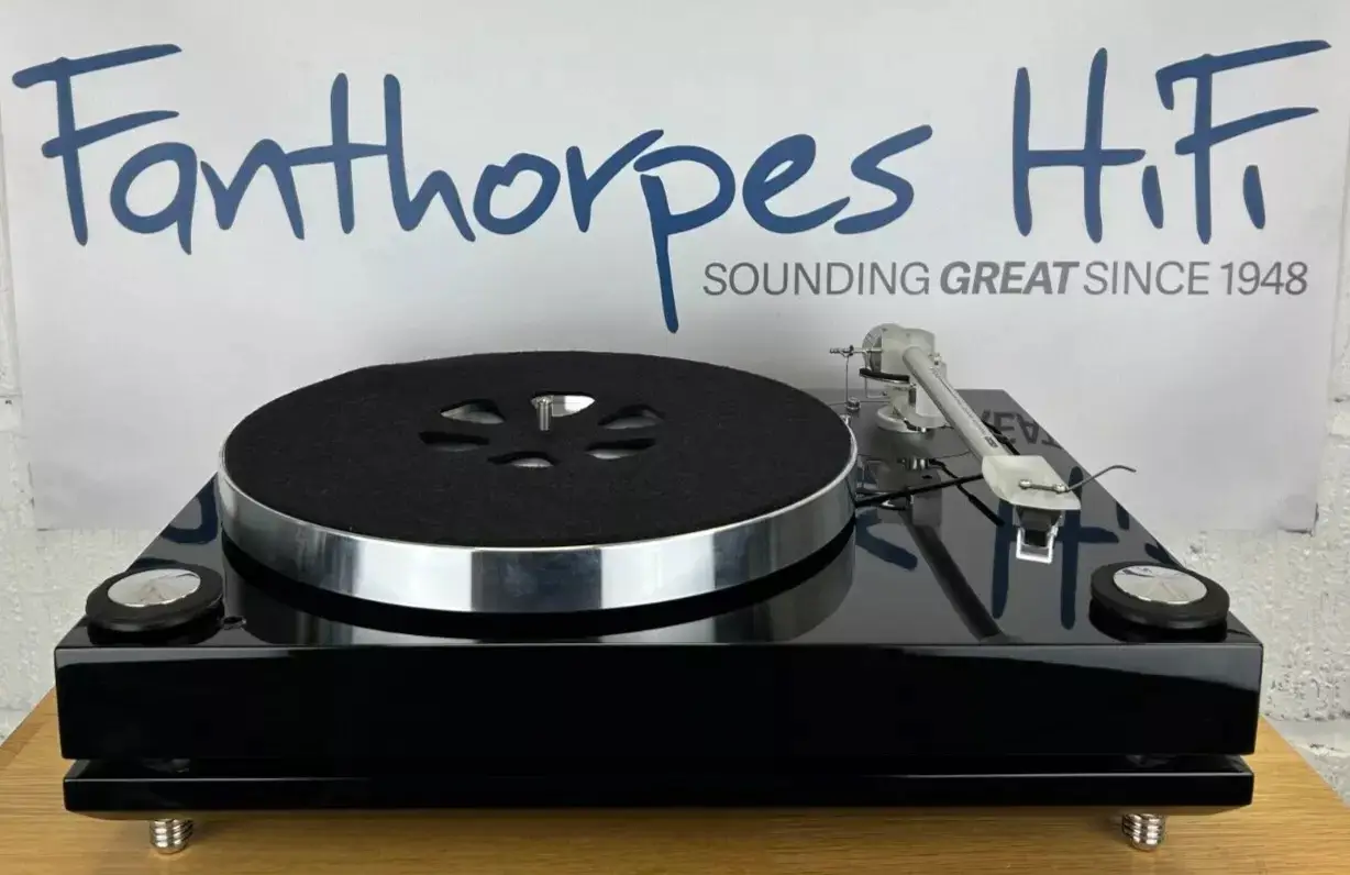 Roksan Xerxes 20Plus Turntable with Nima Tonearm ex demo